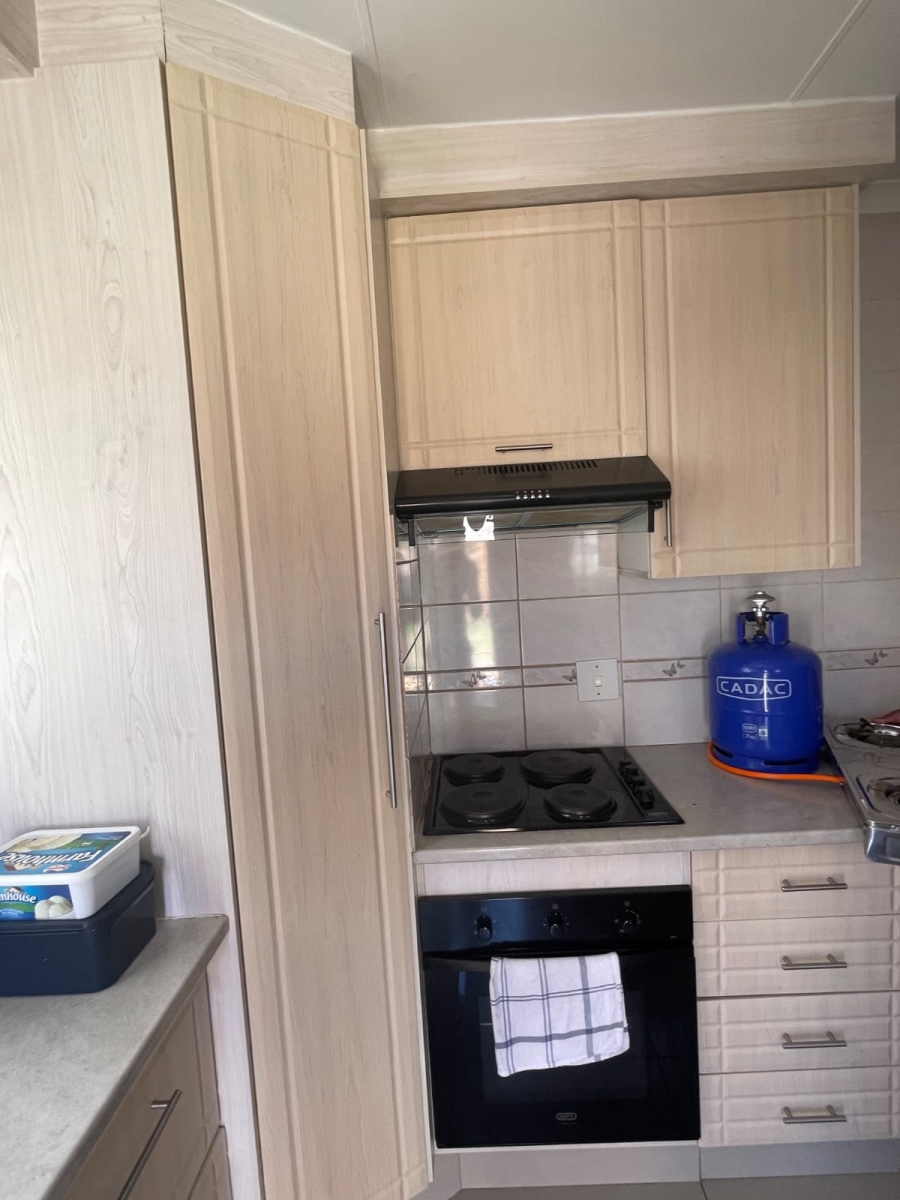 To Let 2 Bedroom Property for Rent in Kya Sands Gauteng