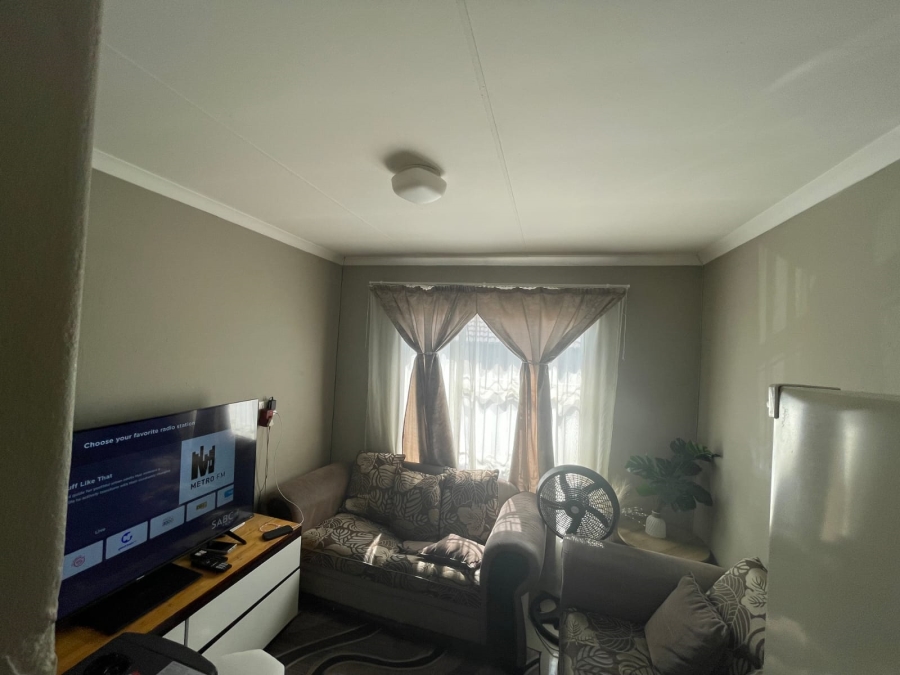 To Let 2 Bedroom Property for Rent in Kya Sands Gauteng