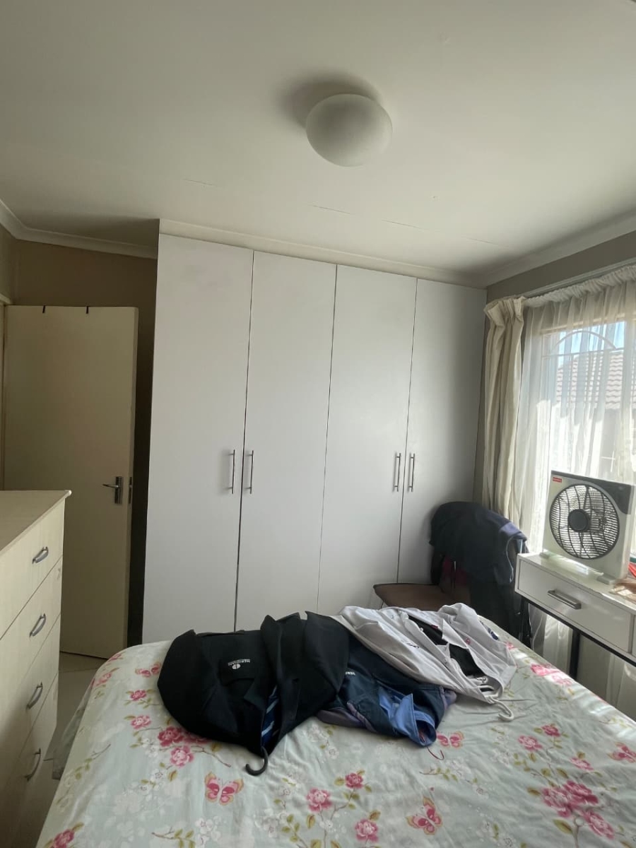To Let 2 Bedroom Property for Rent in Kya Sands Gauteng