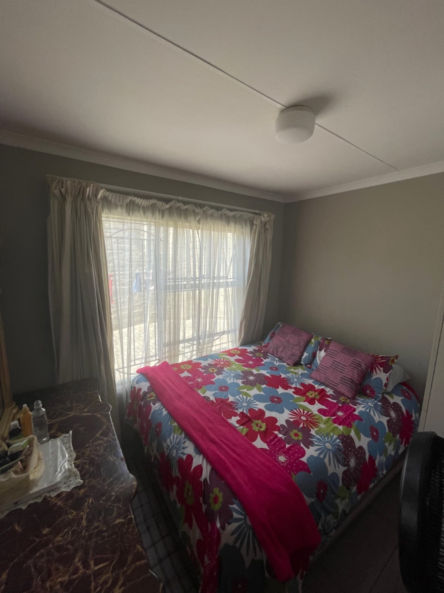 To Let 2 Bedroom Property for Rent in Kya Sands Gauteng