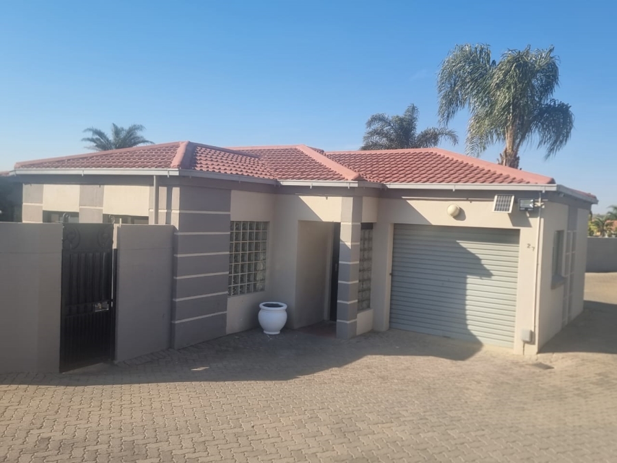 4 Bedroom Property for Sale in Meyersdal Gauteng