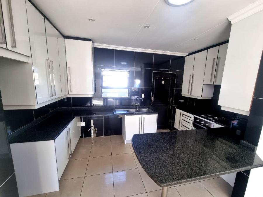 4 Bedroom Property for Sale in Meyersdal Gauteng