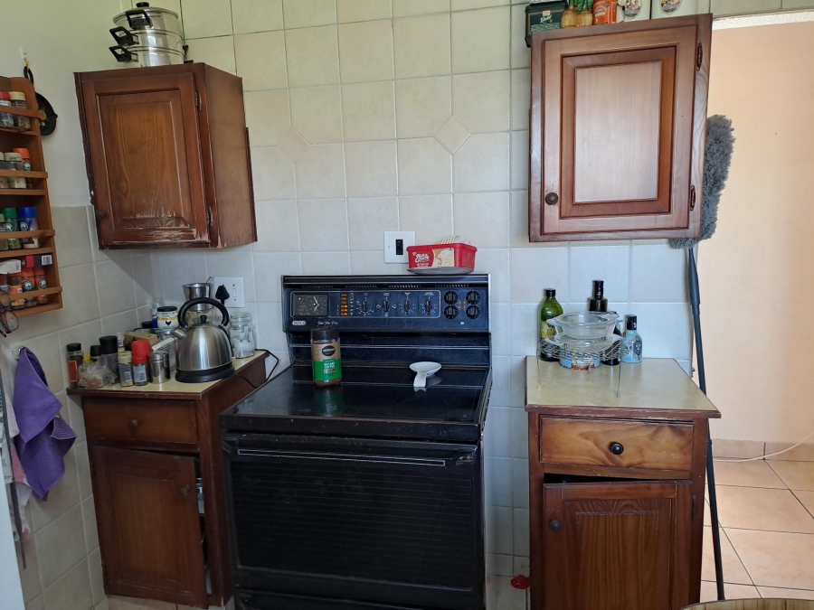 5 Bedroom Property for Sale in Breaunanda Gauteng