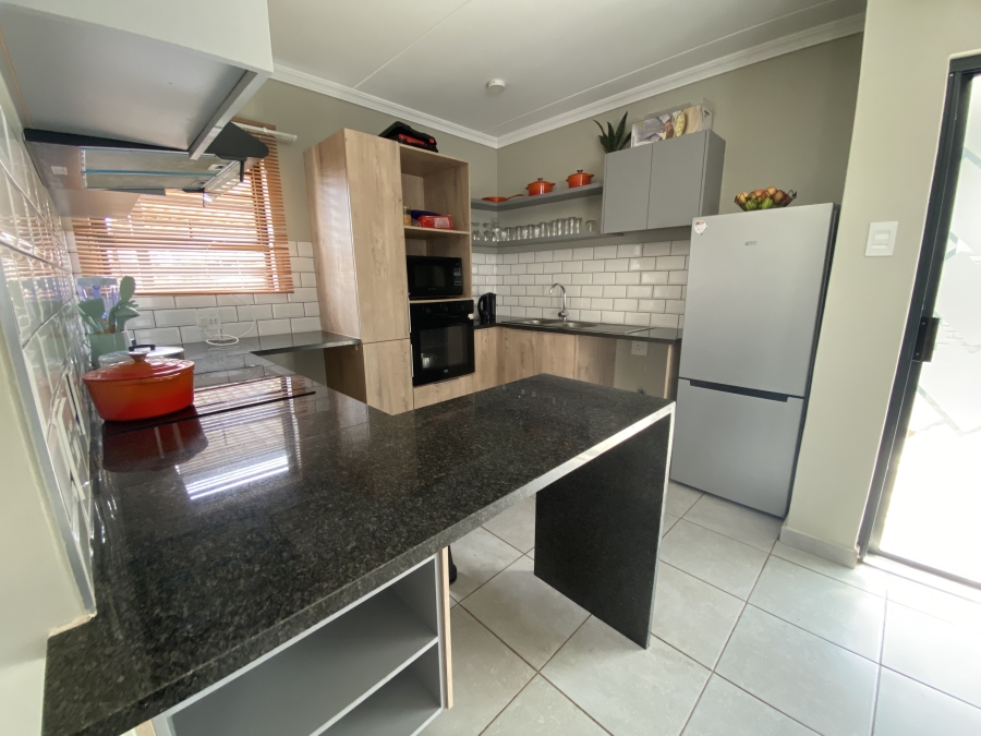 4 Bedroom Property for Sale in Lotus Gardens Gauteng