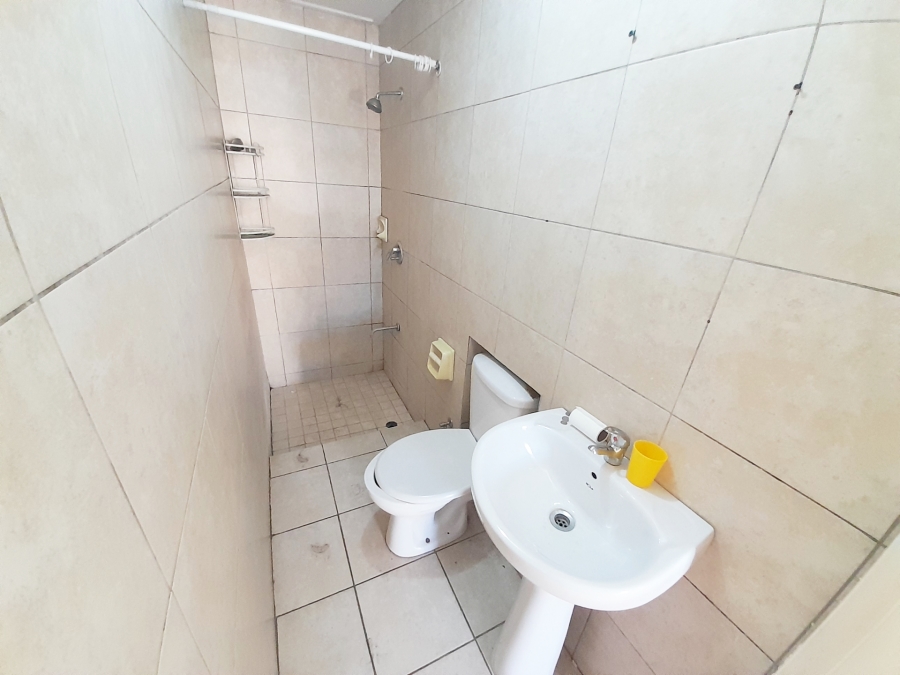 4 Bedroom Property for Sale in Bezuidenhout Valley Gauteng
