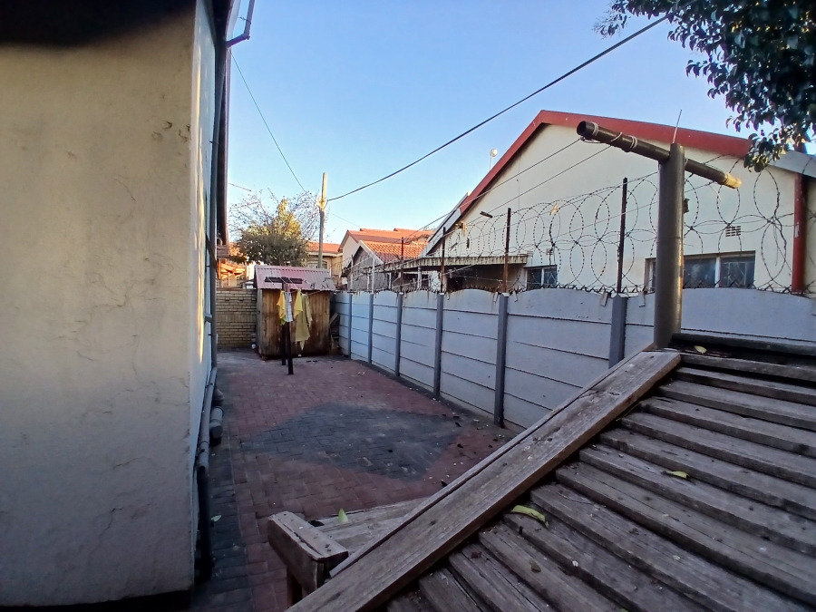 4 Bedroom Property for Sale in Actonville Gauteng