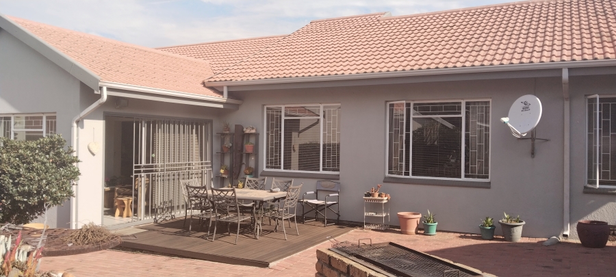 4 Bedroom Property for Sale in Jordaan Park Gauteng