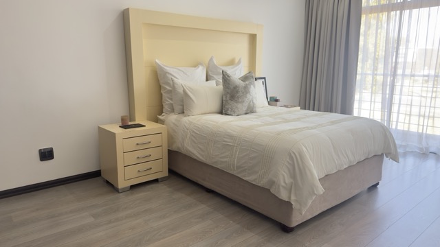 5 Bedroom Property for Sale in Serengeti Lifestyle Estate Gauteng