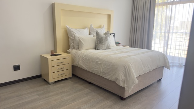 5 Bedroom Property for Sale in Serengeti Lifestyle Estate Gauteng