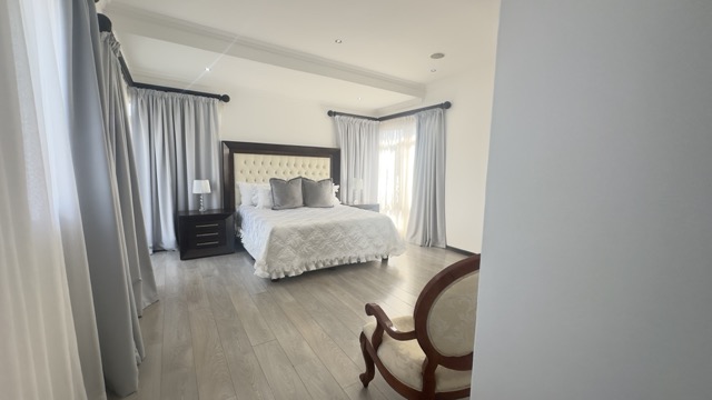 5 Bedroom Property for Sale in Serengeti Lifestyle Estate Gauteng