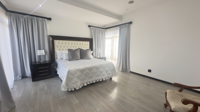5 Bedroom Property for Sale in Serengeti Lifestyle Estate Gauteng