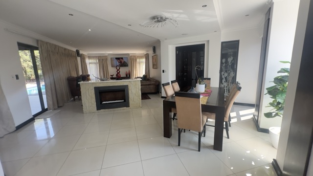 5 Bedroom Property for Sale in Serengeti Lifestyle Estate Gauteng