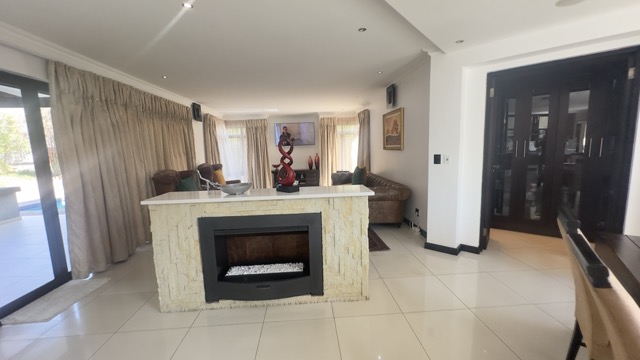 5 Bedroom Property for Sale in Serengeti Lifestyle Estate Gauteng