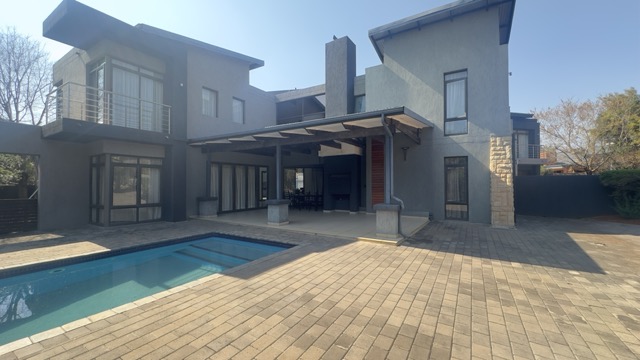 5 Bedroom Property for Sale in Serengeti Lifestyle Estate Gauteng