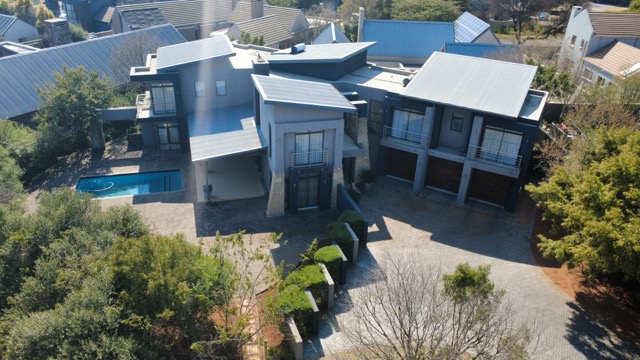 5 Bedroom Property for Sale in Serengeti Lifestyle Estate Gauteng
