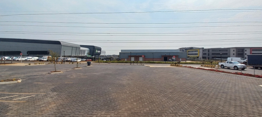 To Let commercial Property for Rent in Louwlardia Gauteng