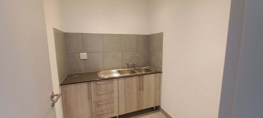 To Let commercial Property for Rent in Louwlardia Gauteng