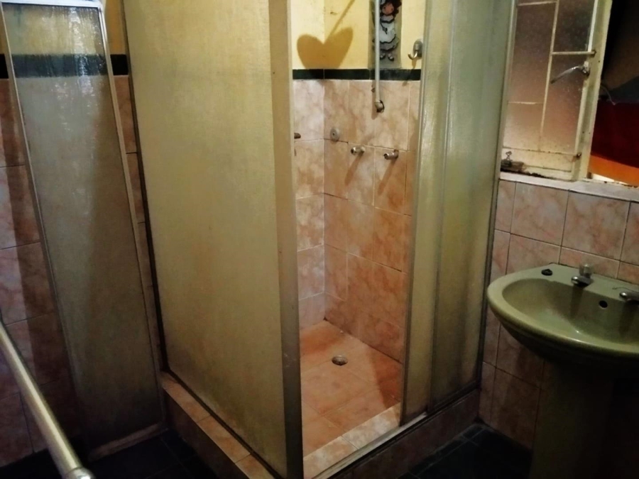 9 Bedroom Property for Sale in Magaliesmoot Gauteng