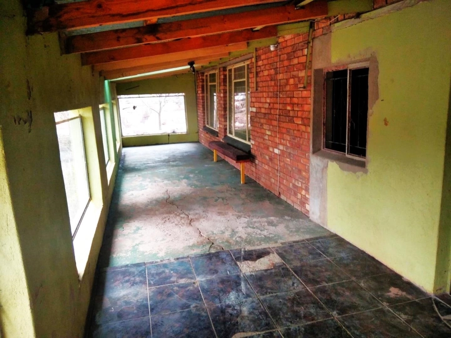 9 Bedroom Property for Sale in Magaliesmoot Gauteng