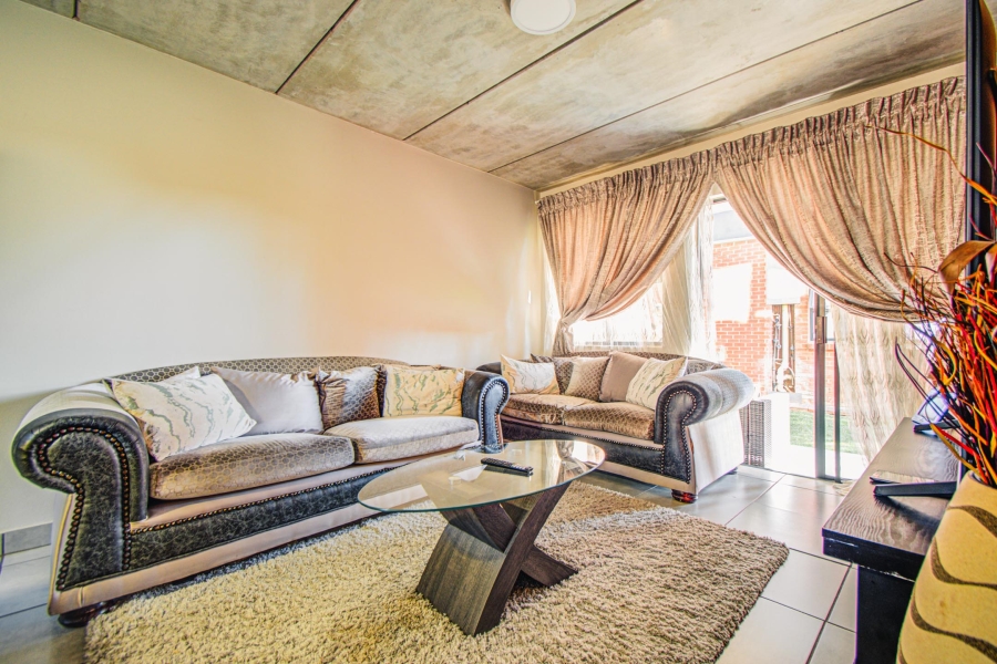 2 Bedroom Property for Sale in Jansenpark Gauteng