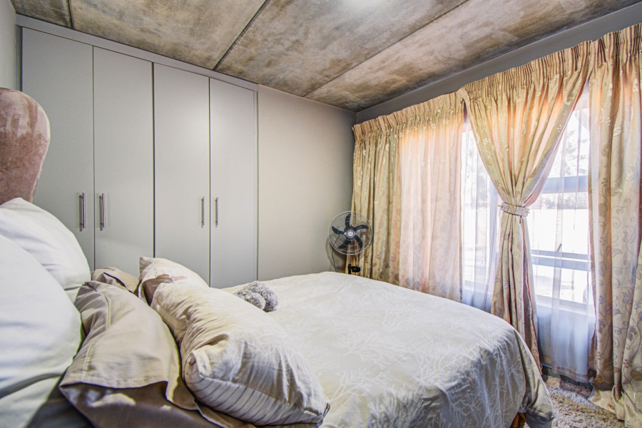 2 Bedroom Property for Sale in Jansenpark Gauteng