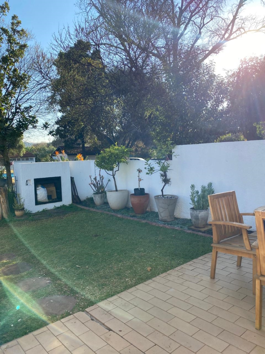 3 Bedroom Property for Sale in Faerie Glen Gauteng