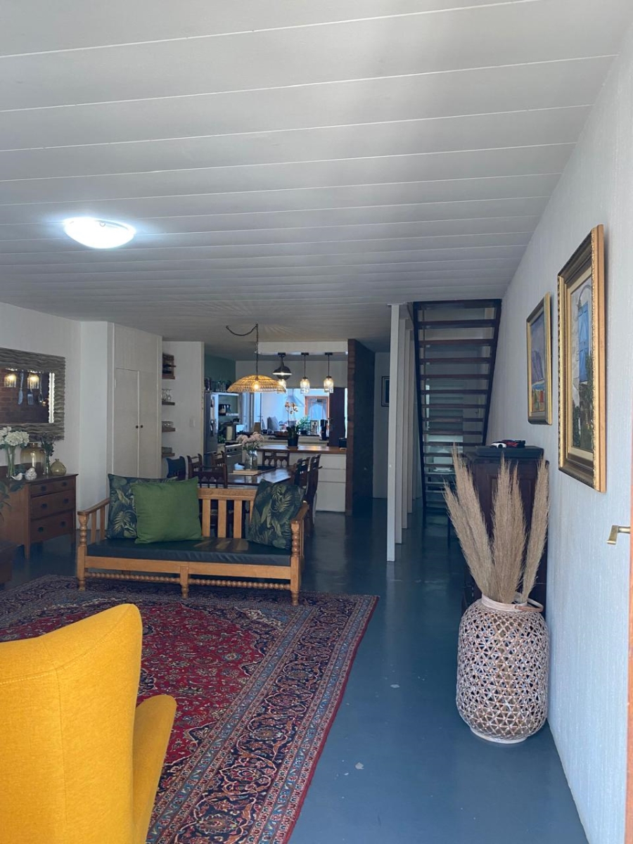 3 Bedroom Property for Sale in Faerie Glen Gauteng