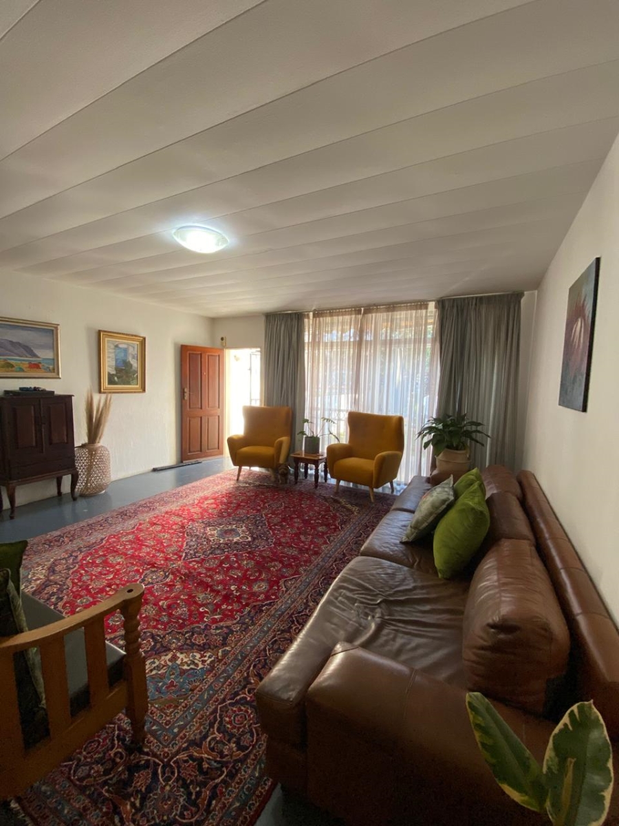 3 Bedroom Property for Sale in Faerie Glen Gauteng