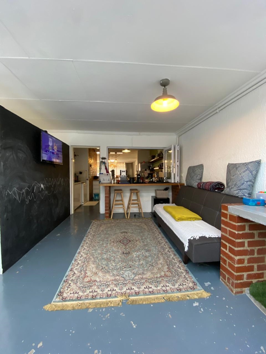 3 Bedroom Property for Sale in Faerie Glen Gauteng