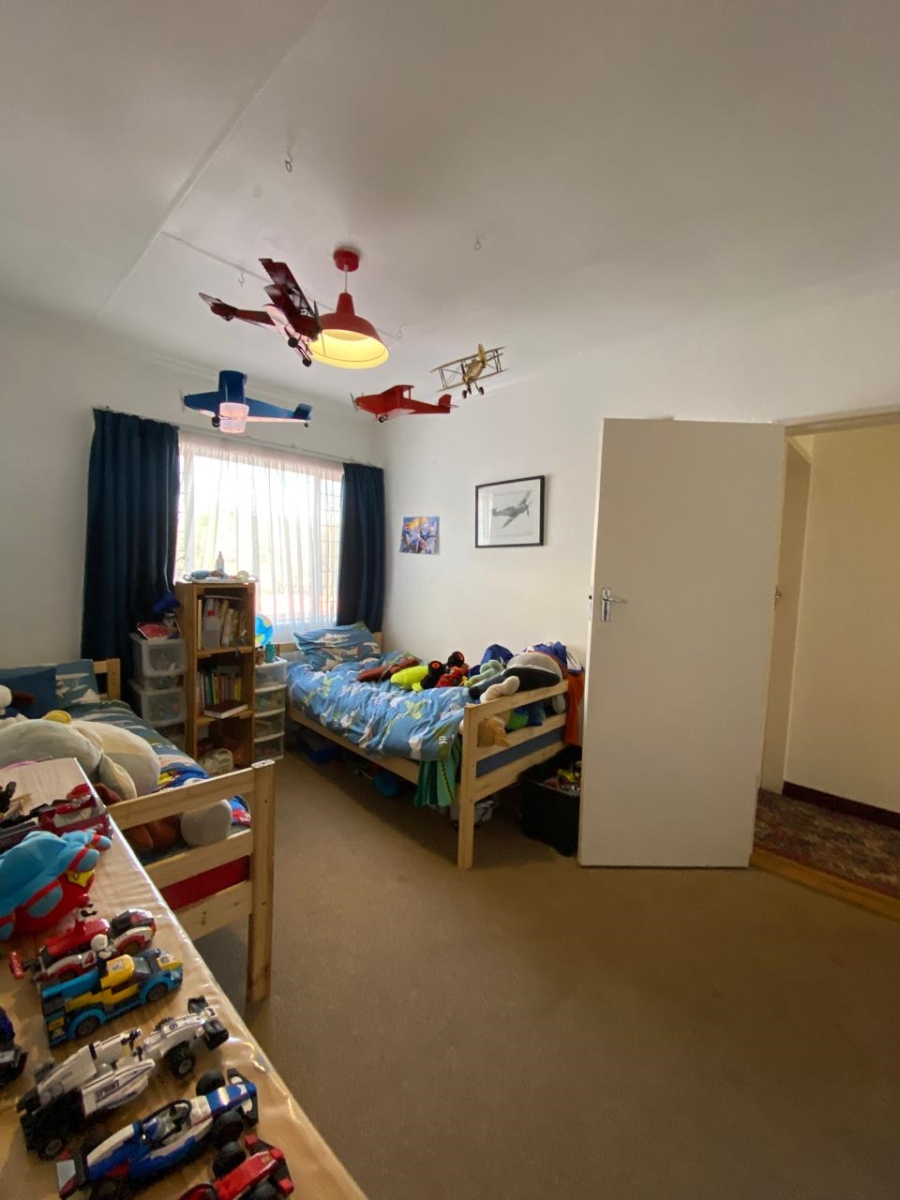 3 Bedroom Property for Sale in Faerie Glen Gauteng