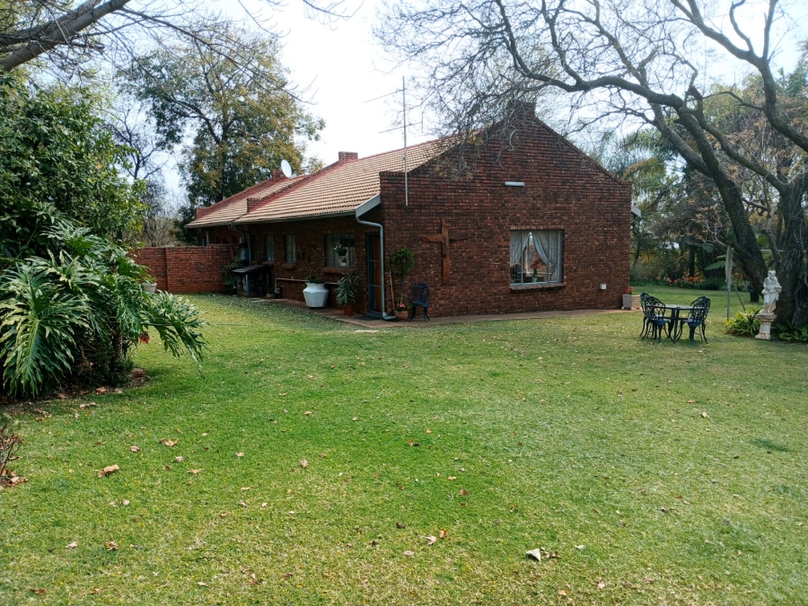 9 Bedroom Property for Sale in Patryshoek A H Gauteng