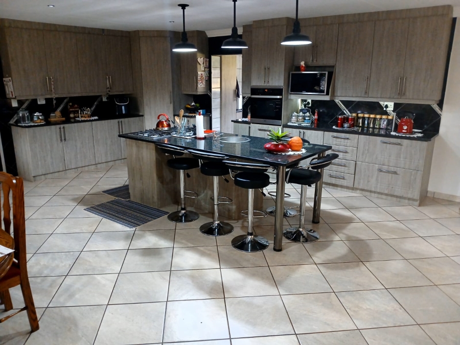 9 Bedroom Property for Sale in Patryshoek A H Gauteng