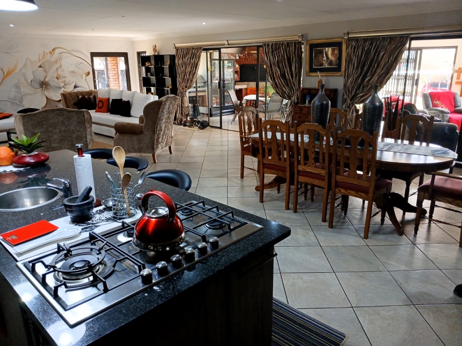9 Bedroom Property for Sale in Patryshoek A H Gauteng