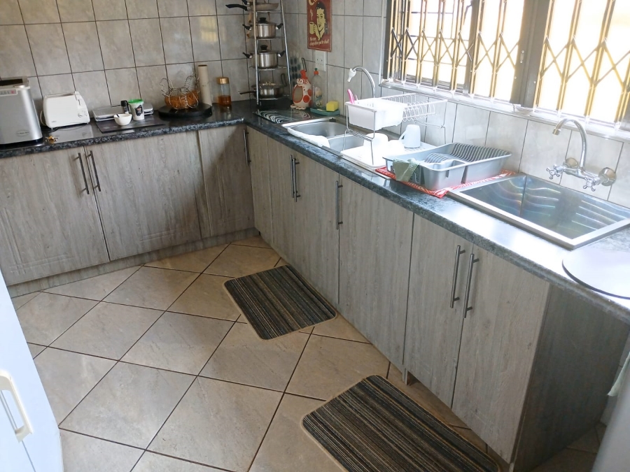 9 Bedroom Property for Sale in Patryshoek A H Gauteng