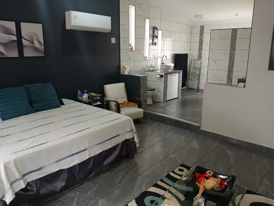 9 Bedroom Property for Sale in Patryshoek A H Gauteng