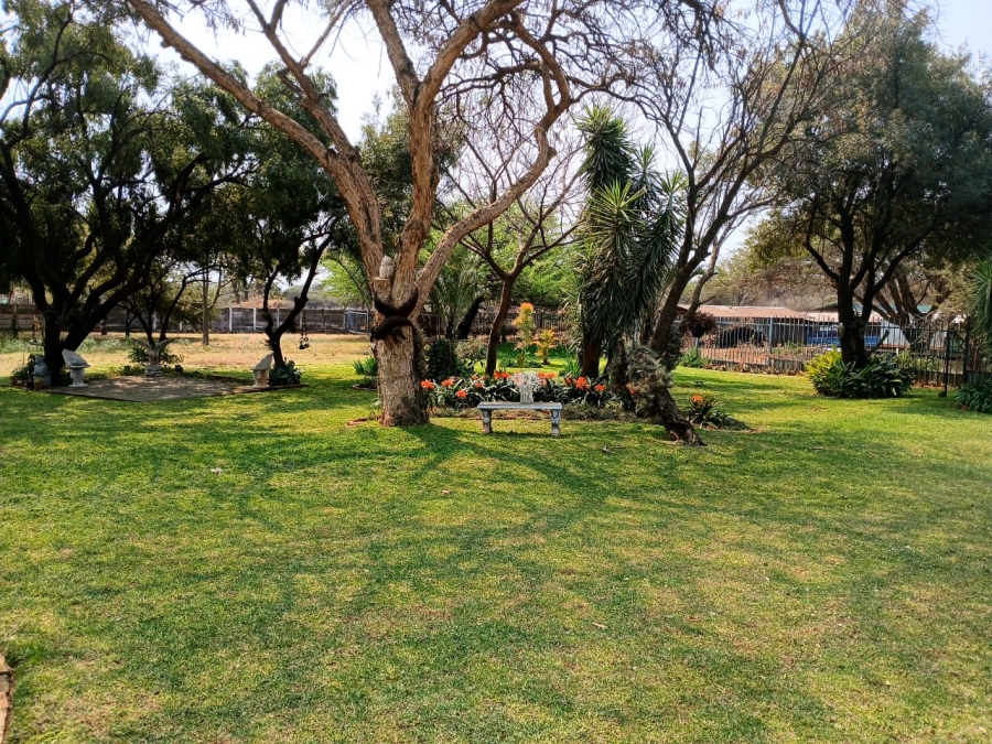 9 Bedroom Property for Sale in Patryshoek A H Gauteng