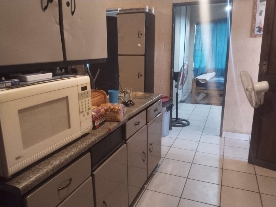 6 Bedroom Property for Sale in Claremont Gauteng