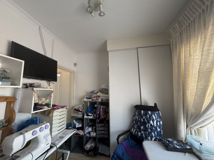 3 Bedroom Property for Sale in New Redruth Gauteng