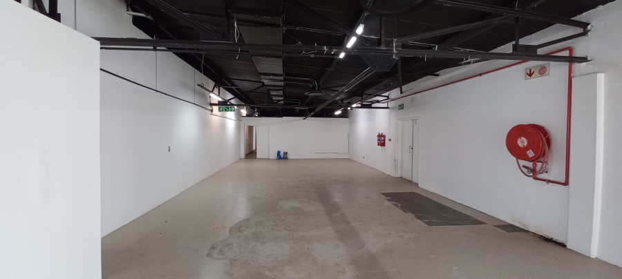 To Let commercial Property for Rent in Rooihuiskraal Gauteng
