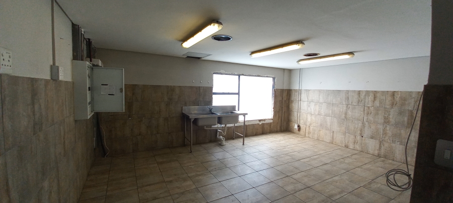 To Let commercial Property for Rent in Rooihuiskraal Gauteng
