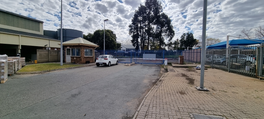 To Let commercial Property for Rent in Clayville Gauteng