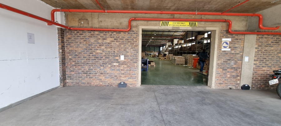 To Let commercial Property for Rent in Clayville Gauteng