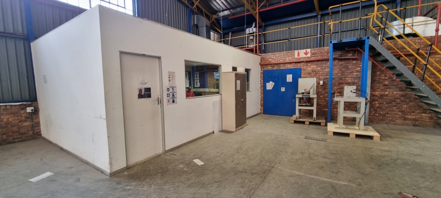 To Let commercial Property for Rent in Clayville Gauteng