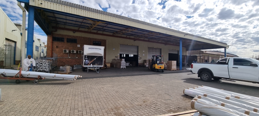 To Let commercial Property for Rent in Clayville Gauteng