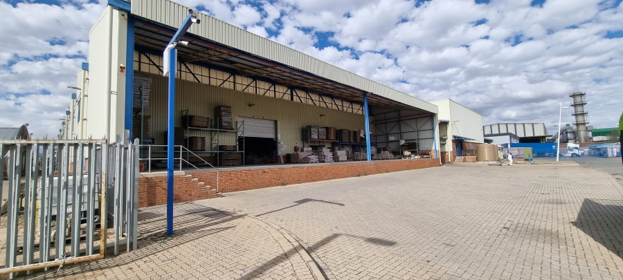 To Let commercial Property for Rent in Clayville Gauteng