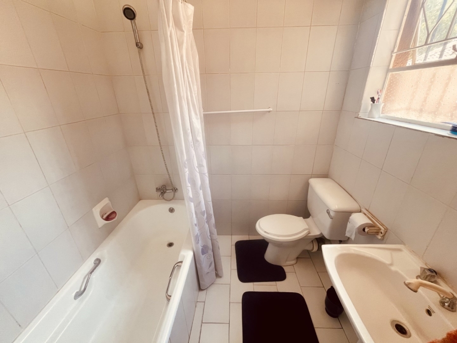 3 Bedroom Property for Sale in Norwood Gauteng