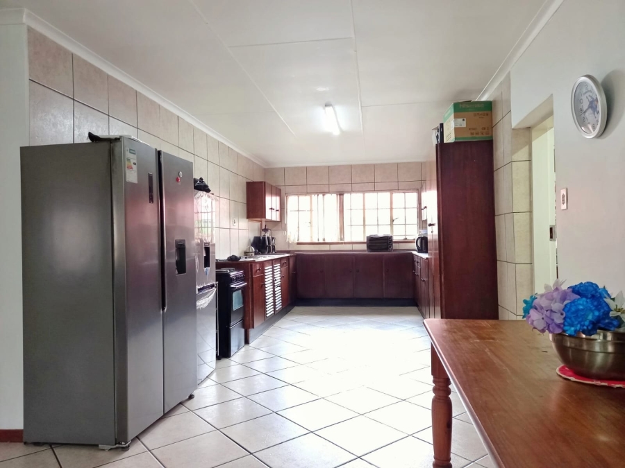 8 Bedroom Property for Sale in Brooklyn Gauteng