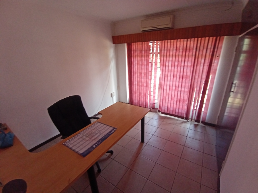 3 Bedroom Property for Sale in Robertsham Gauteng