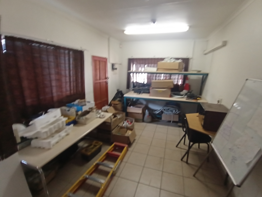 3 Bedroom Property for Sale in Robertsham Gauteng