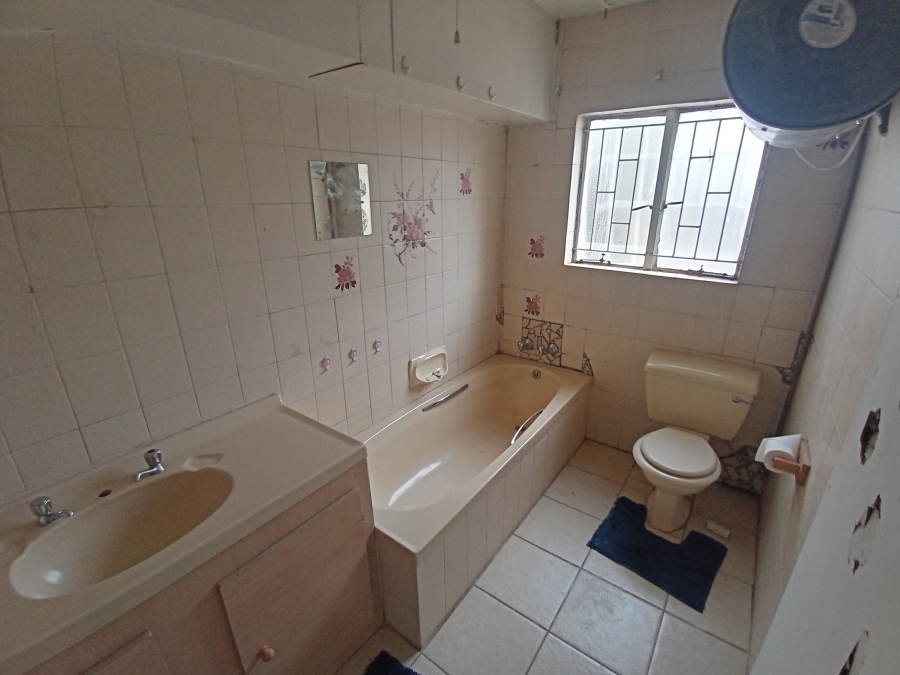 4 Bedroom Property for Sale in Alan Manor Gauteng